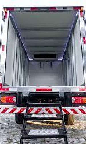 Reforma em Baús Frigoríficos  Reforma em Baús Frigoríficos